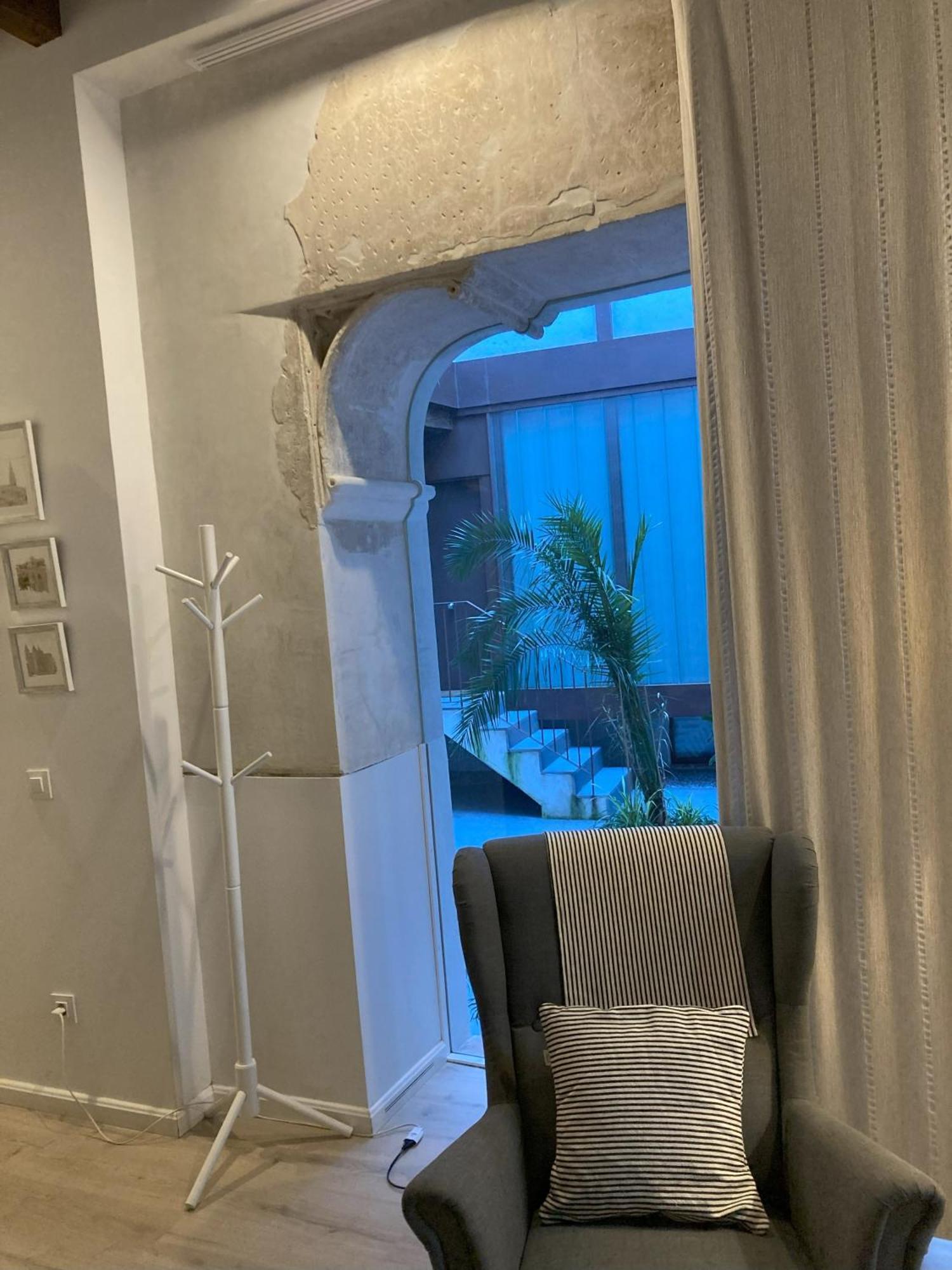 Apartamento Sacramento Muy Cerca De La Catedral Toledo Luaran gambar